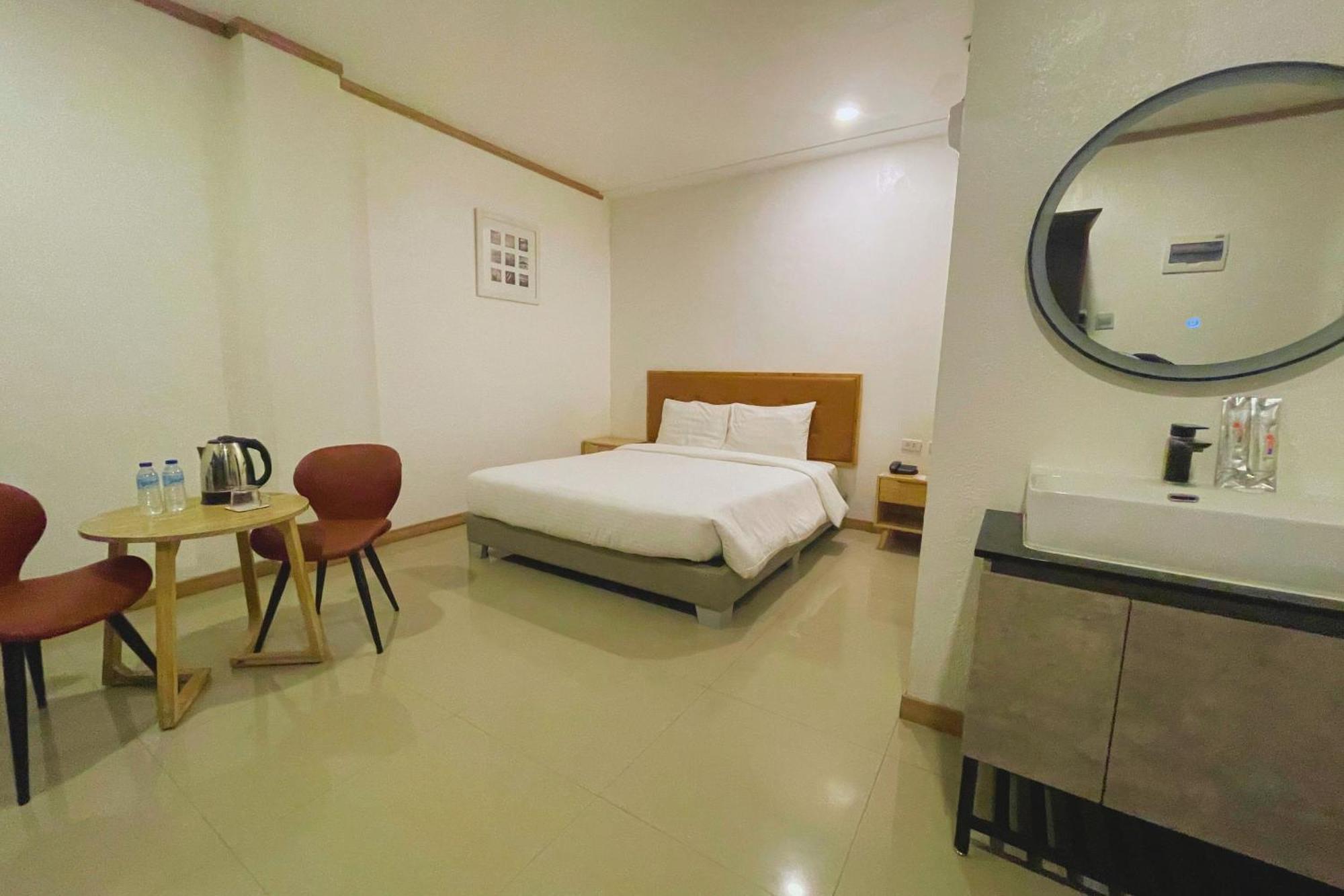 Hotel Halo Angeles City Rum bild