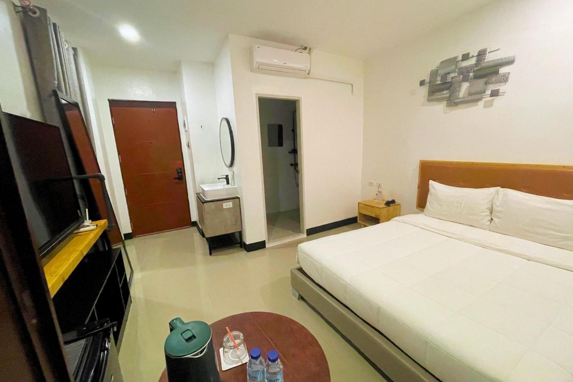 Hotel Halo Angeles City Rum bild