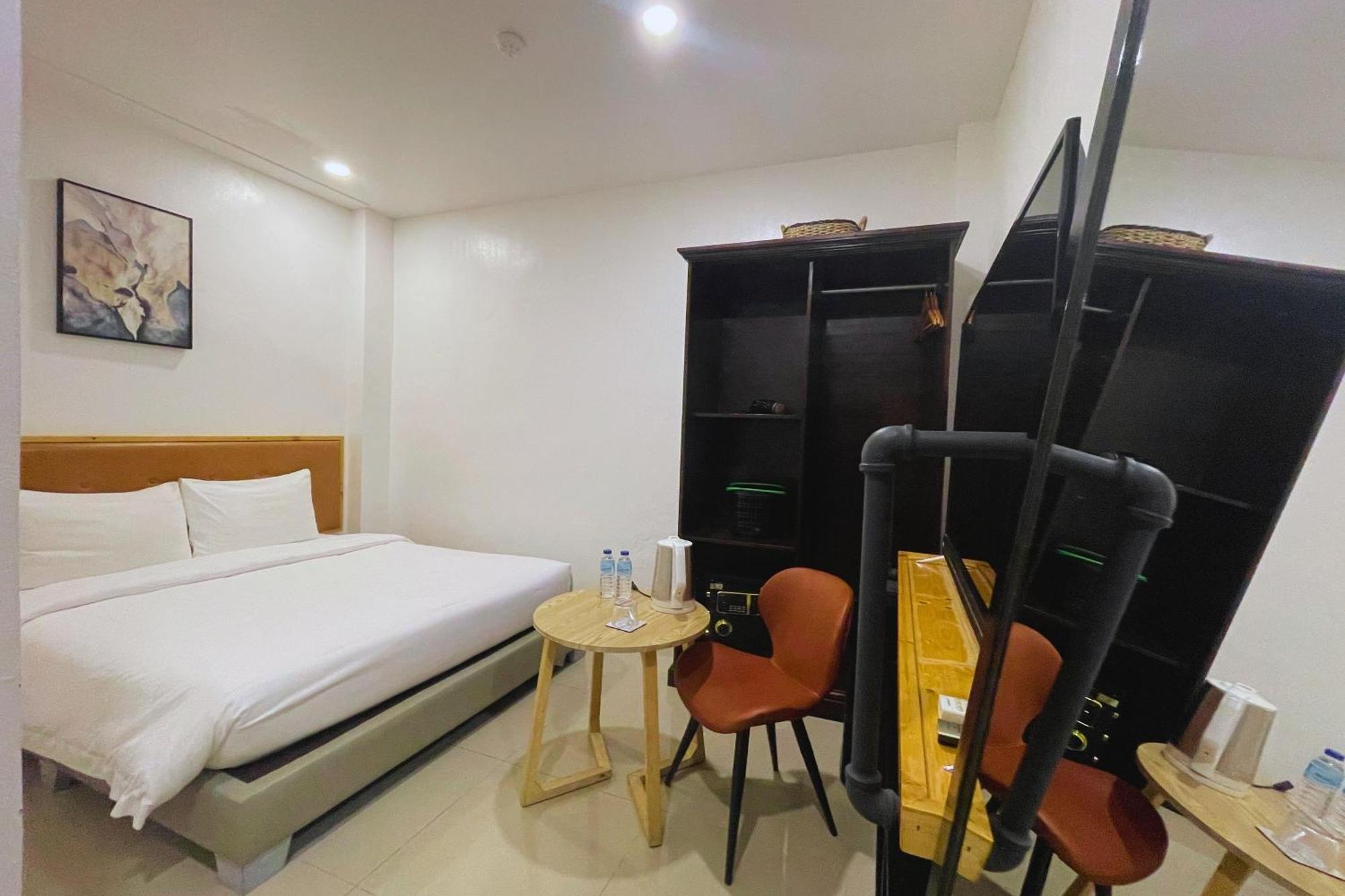 Hotel Halo Angeles City Rum bild