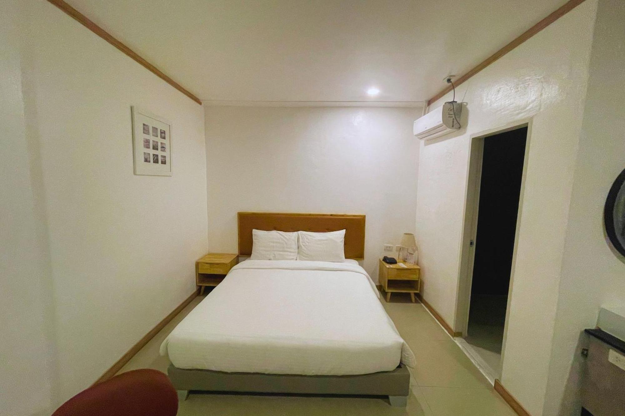 Hotel Halo Angeles City Rum bild