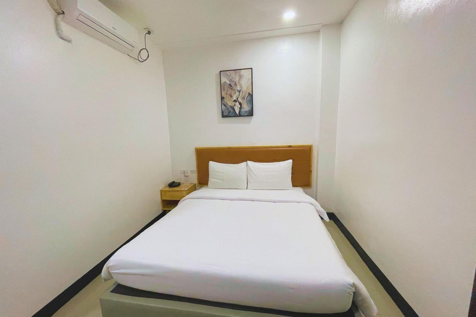 Hotel Halo Angeles City Rum bild