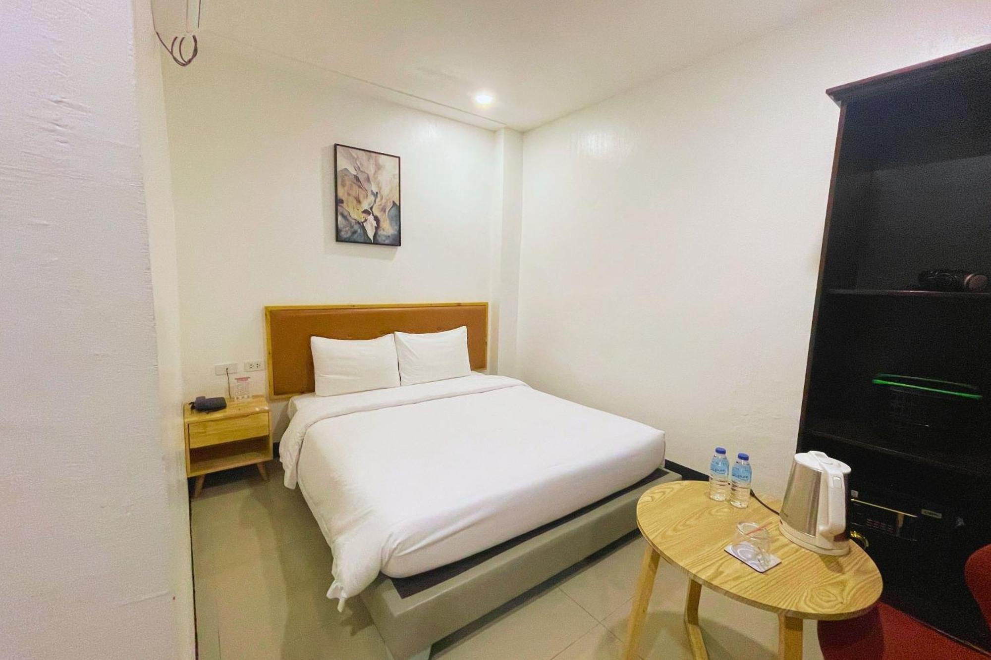 Hotel Halo Angeles City Rum bild