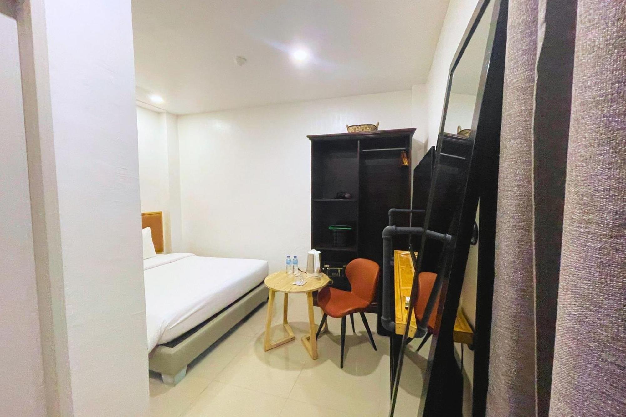 Hotel Halo Angeles City Rum bild
